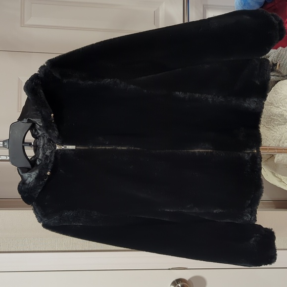 Jou Jou solid black plush faux fur oversized fit hooded coat - Picture 2 of 9